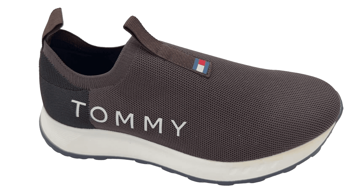 کفش اسپورتی تامی